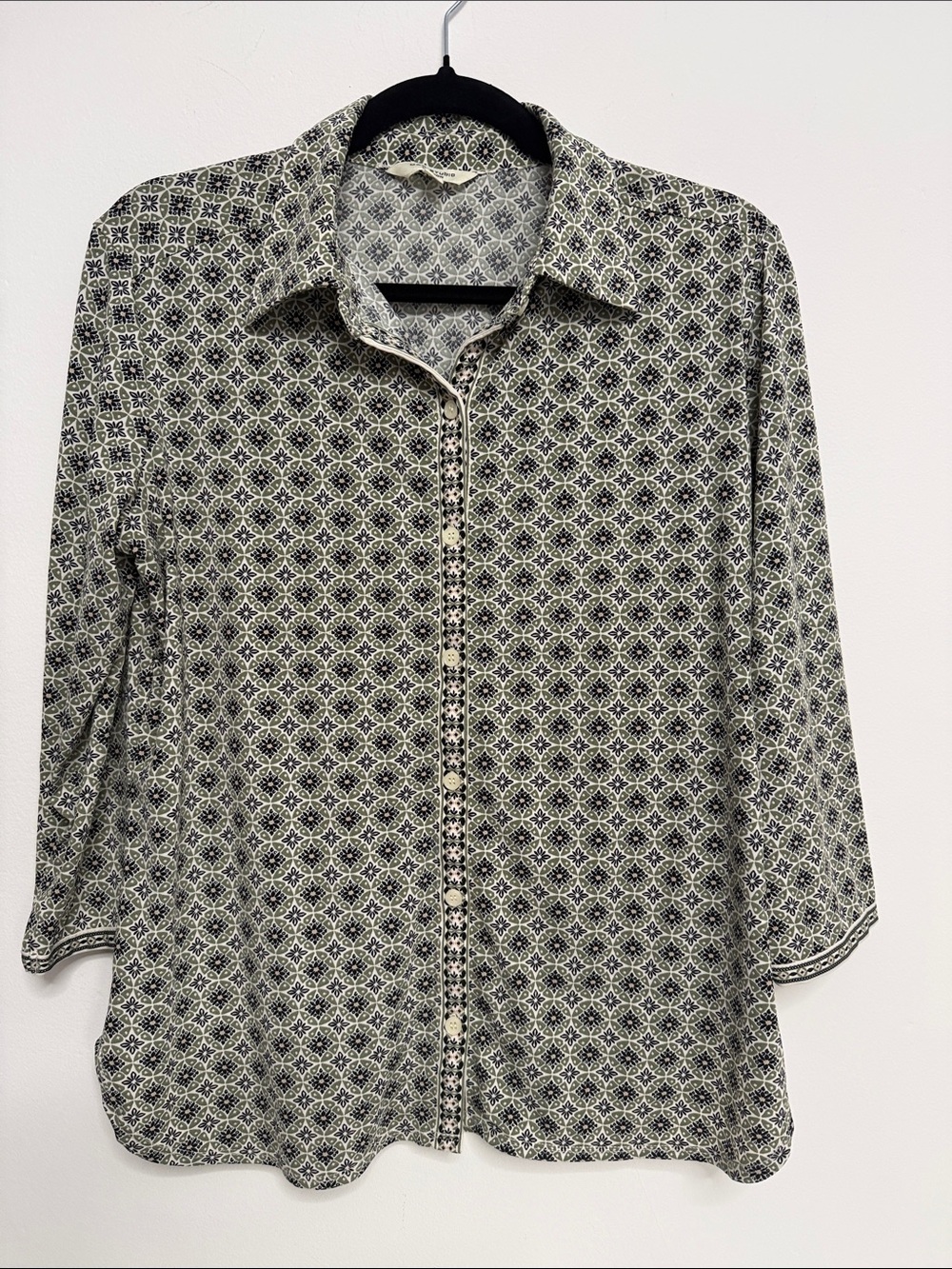Ladies Easy Wear Printed Button-Front Shirt
